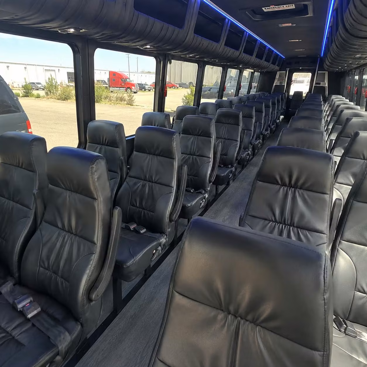 hawthorne 25 passenger minibus rental